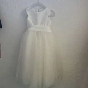 New David’s Bridal Flower Girl dress